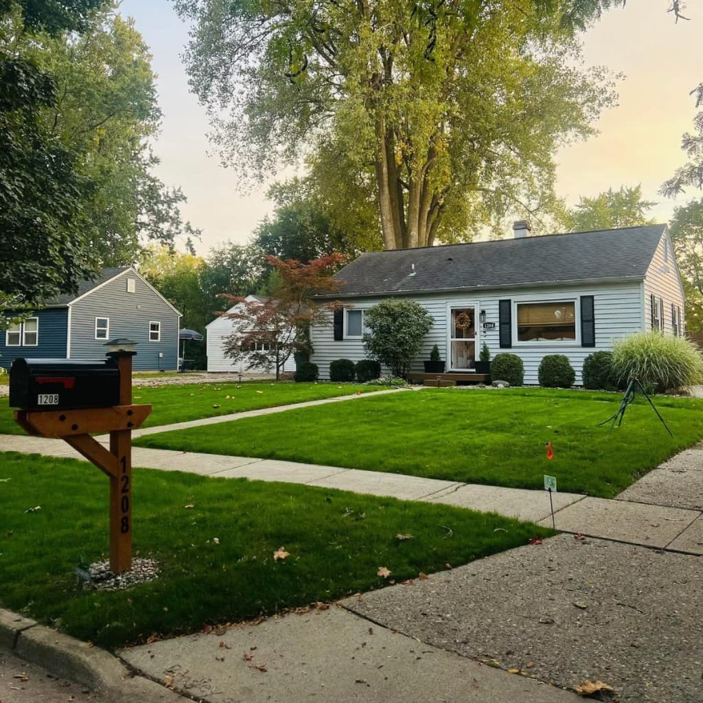 Healthy Midland lawn after organic soil treatments